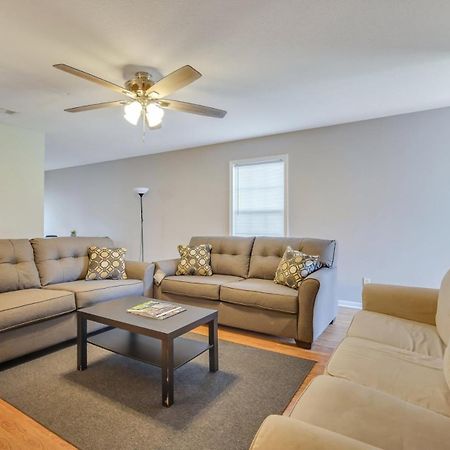 Charming Gray Home- 5 Mins From Gsu! Стейтсборо Экстерьер фото