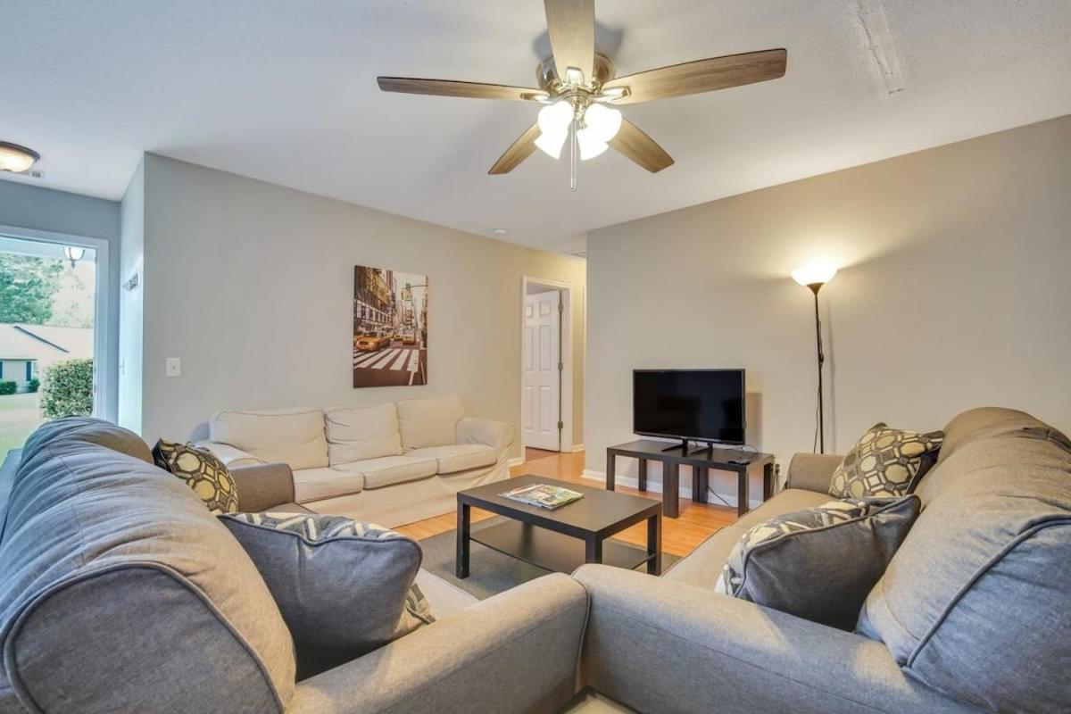 Charming Gray Home- 5 Mins From Gsu! Стейтсборо Экстерьер фото