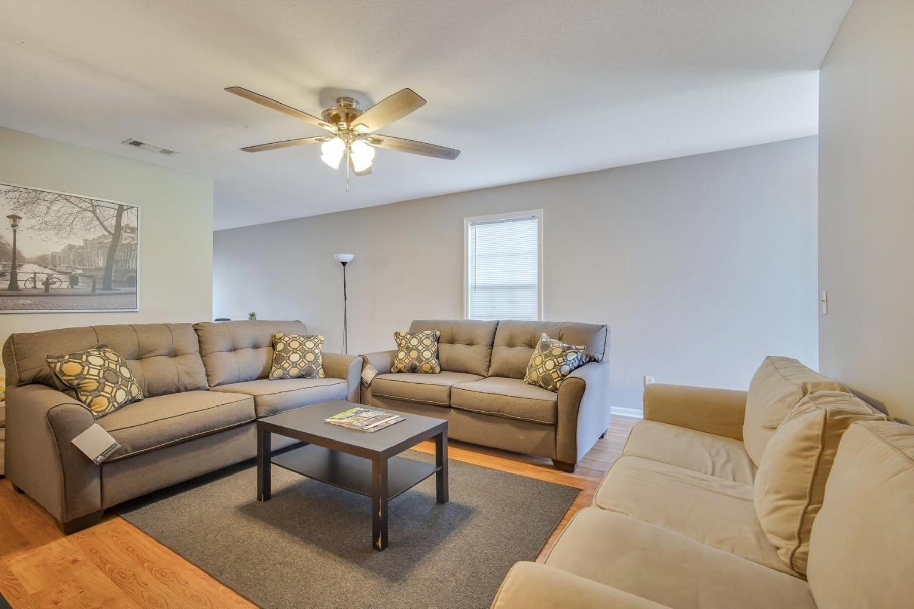 Charming Gray Home- 5 Mins From Gsu! Стейтсборо Экстерьер фото